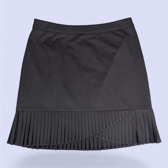 The Limited Dresses & Skirts - Vintage The Limited Black Pleated Flare Mini Skirt Excellent condition